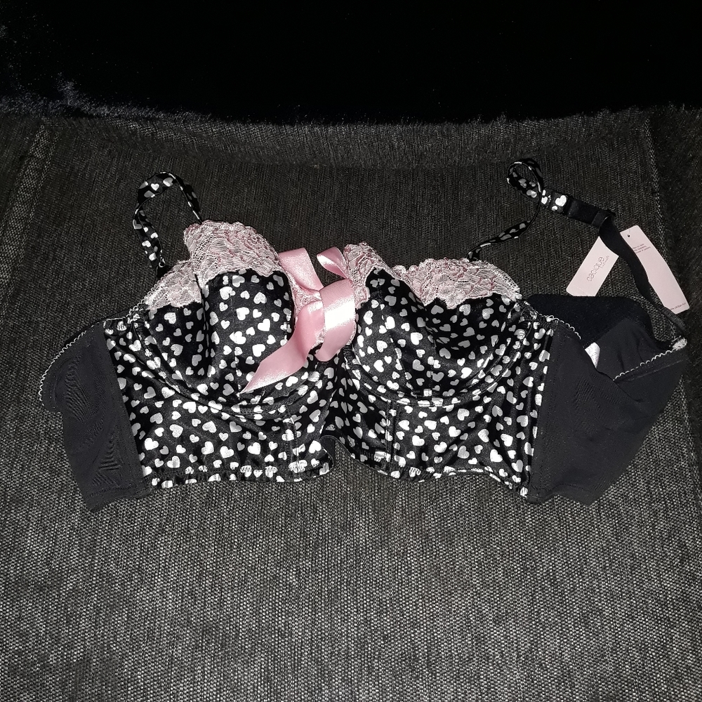 Cacique Black Bra with White Heart Print and Pink Lace Trim